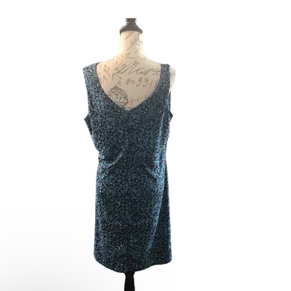Sleeveless Teal Floral V-Neck Mini Dress - Picture 6 of 8